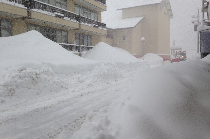 除雪の様子(新潟)