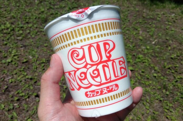 カップラーメン