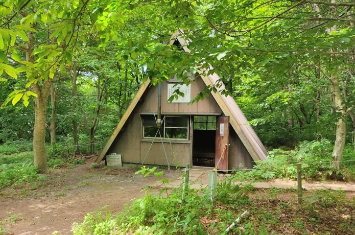 山頂の小屋