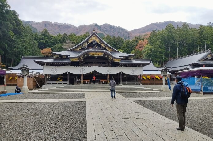 弥彦神社